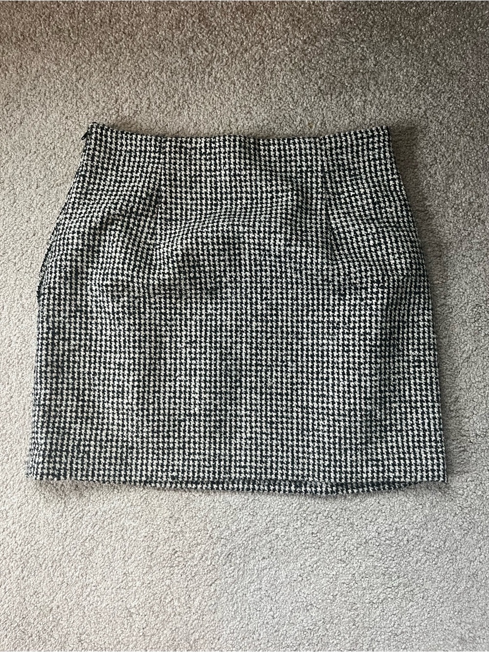 H&M Black & White Houndstooth Mini Skirt